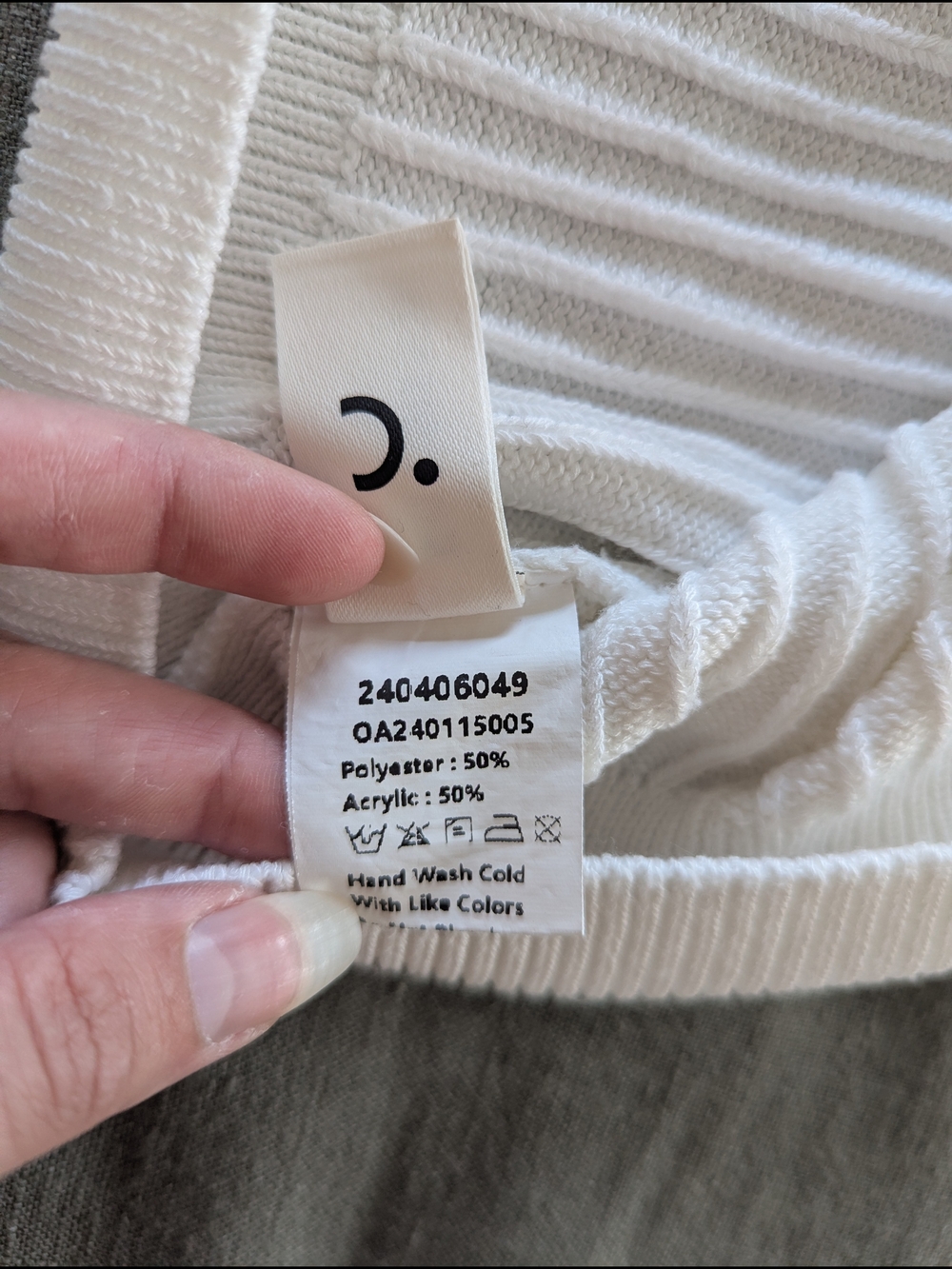 Commense White Ribbed Knit Tank Top - Picture 3 of 8
